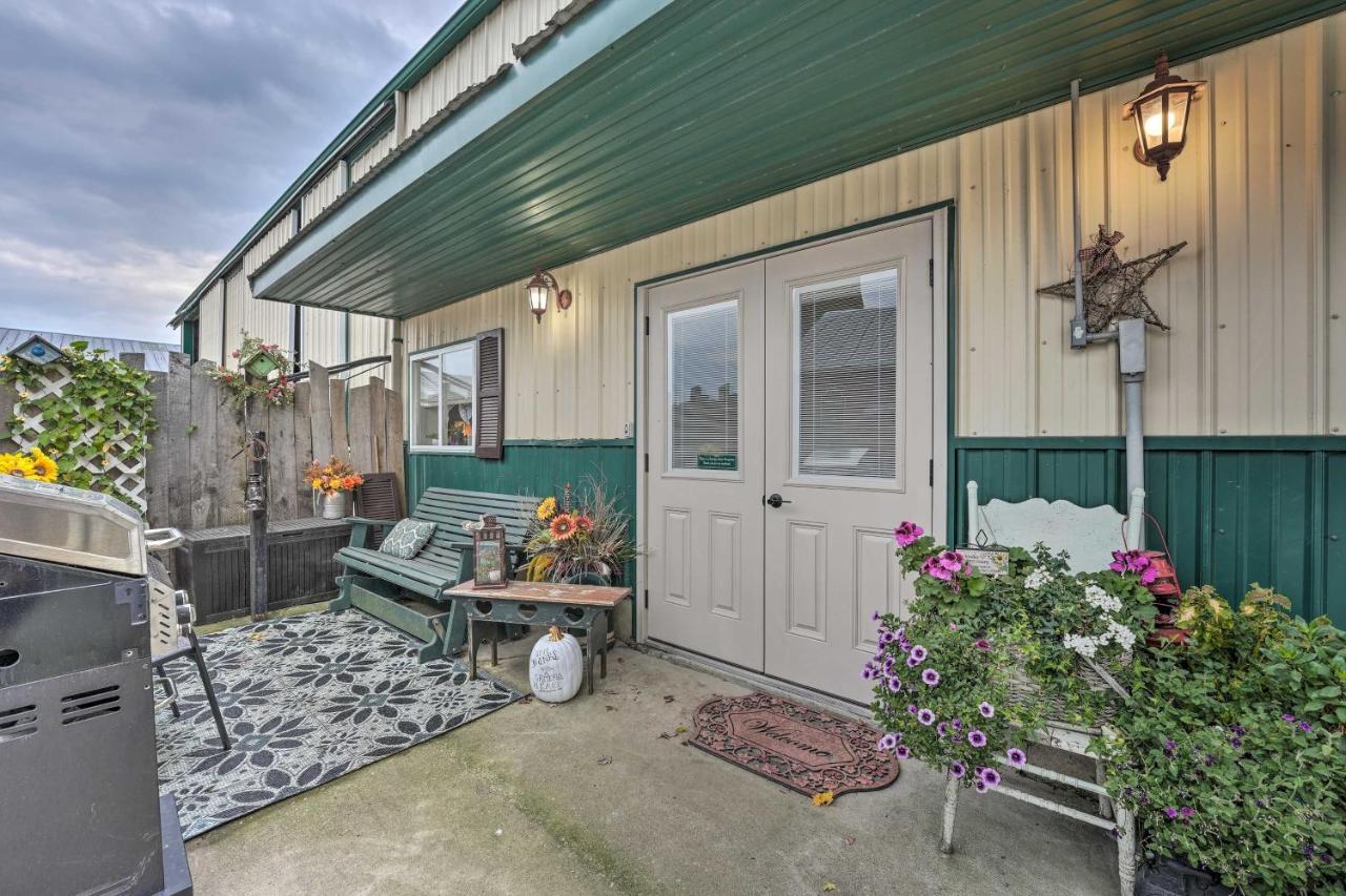 Cozy Goshen Studio Unique Farm Stay! Exterior photo
