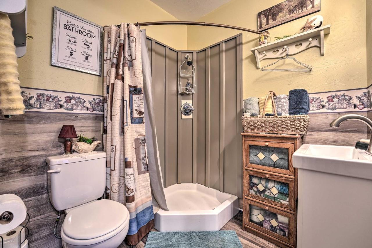 Cozy Goshen Studio Unique Farm Stay! Exterior photo
