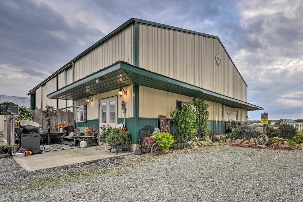Cozy Goshen Studio Unique Farm Stay! Exterior photo