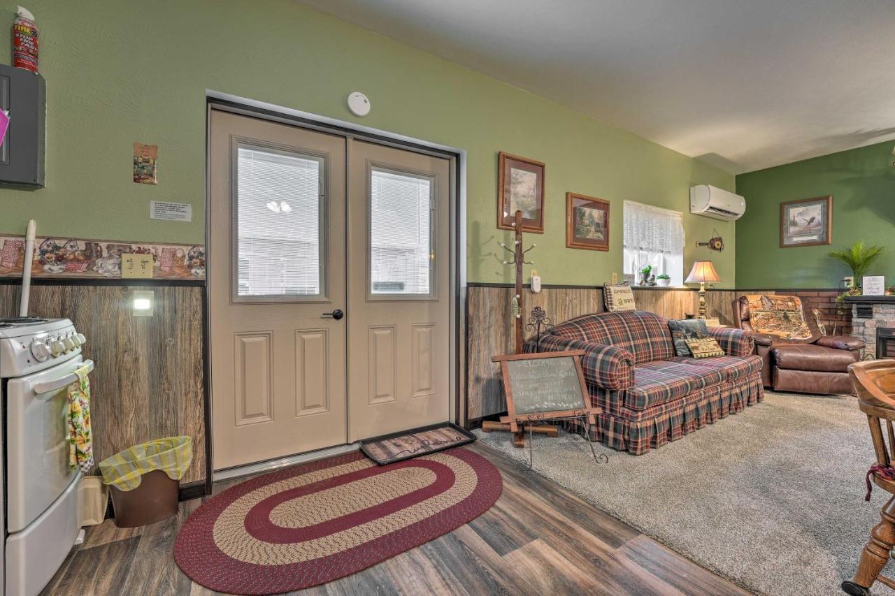 Cozy Goshen Studio Unique Farm Stay! Exterior photo