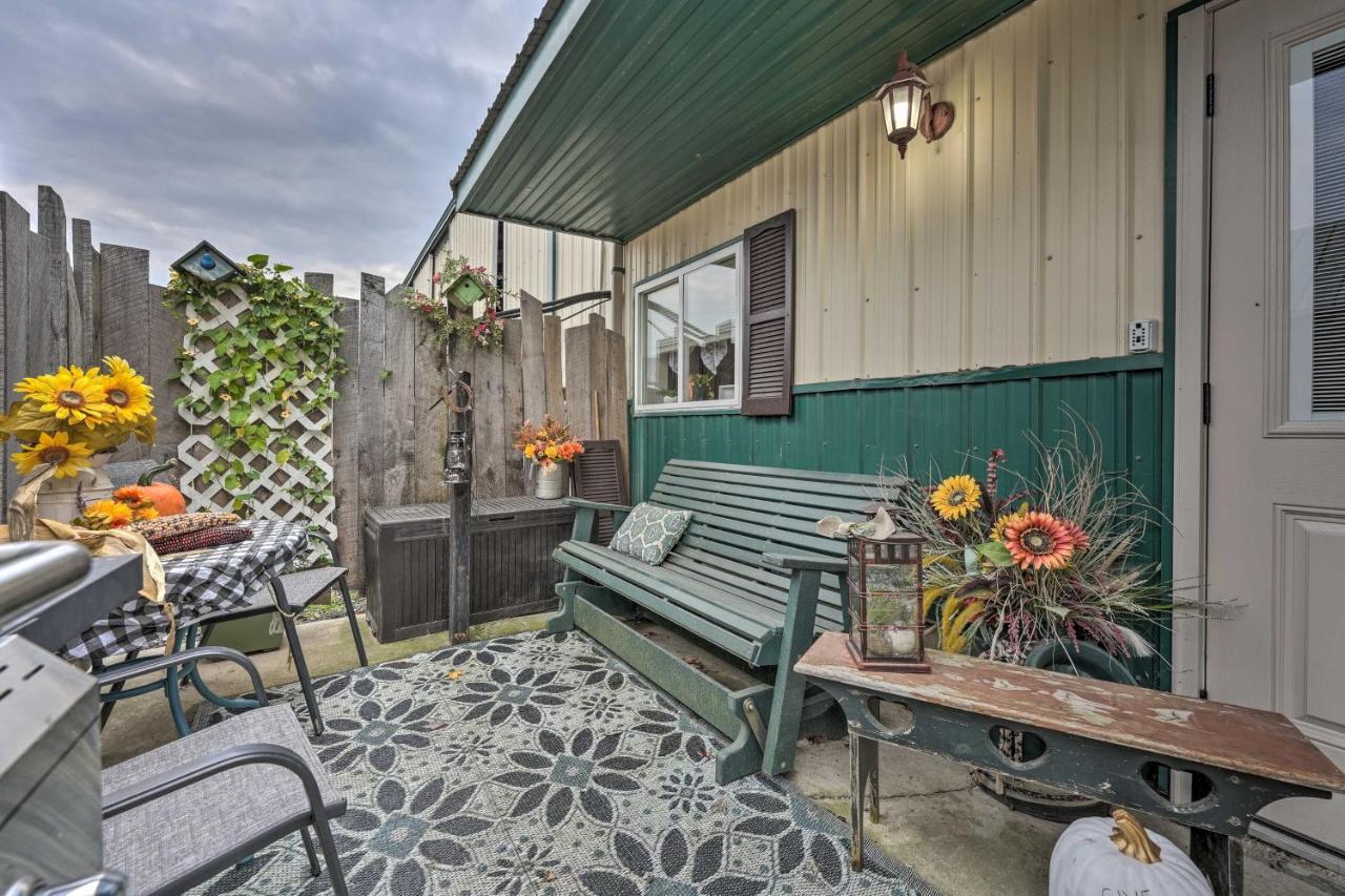 Cozy Goshen Studio Unique Farm Stay! Exterior photo
